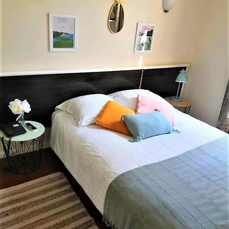 Hotel Le Victoria Драгиньян Экстерьер фото