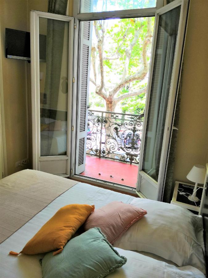 Hotel Le Victoria Драгиньян Экстерьер фото